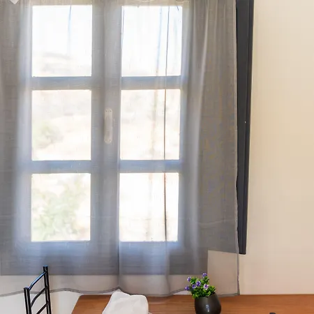 Soulis شقة فندقية أويا