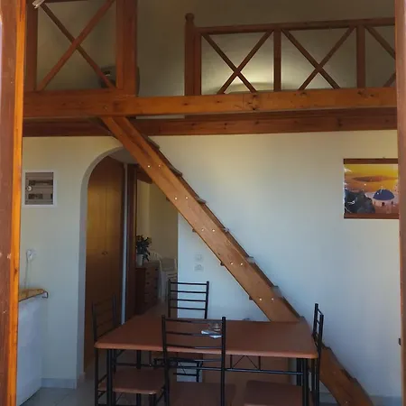 Soulis Aparthotel Oia (Santorini)