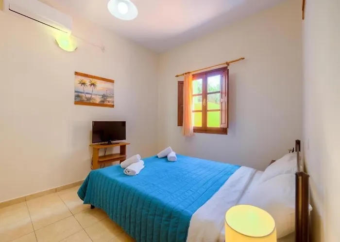 Soulis Aparthotel Oia (Santorini)